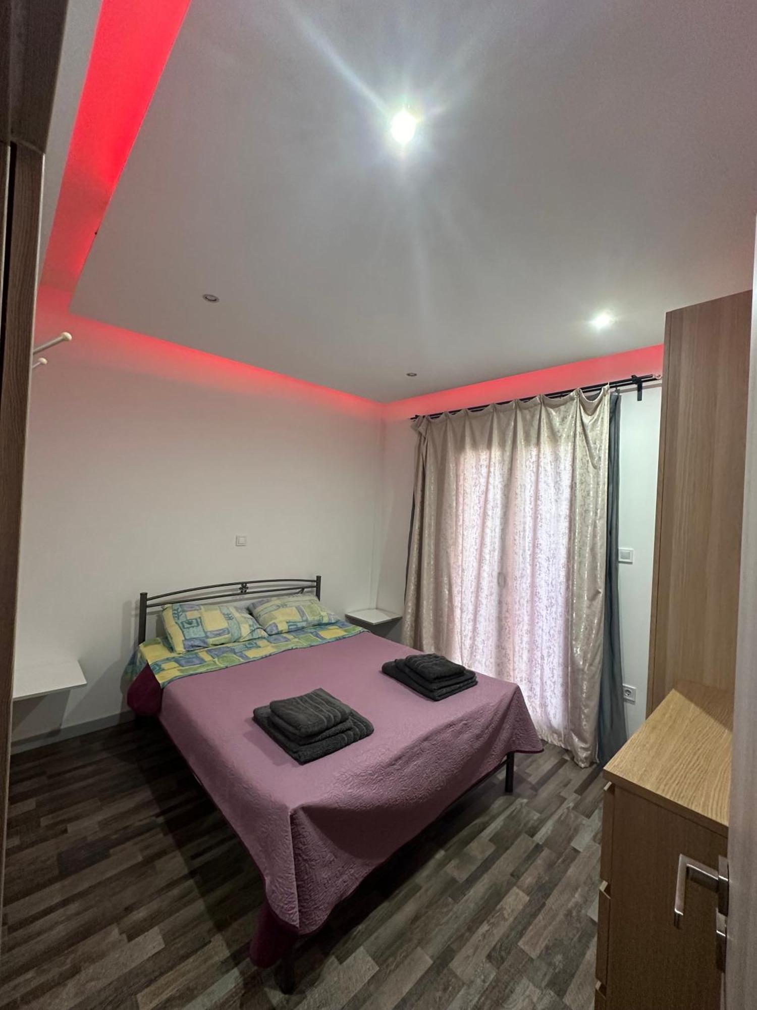 Apartment Center Piraeus Location Kastella Passalimani Port 外观 照片